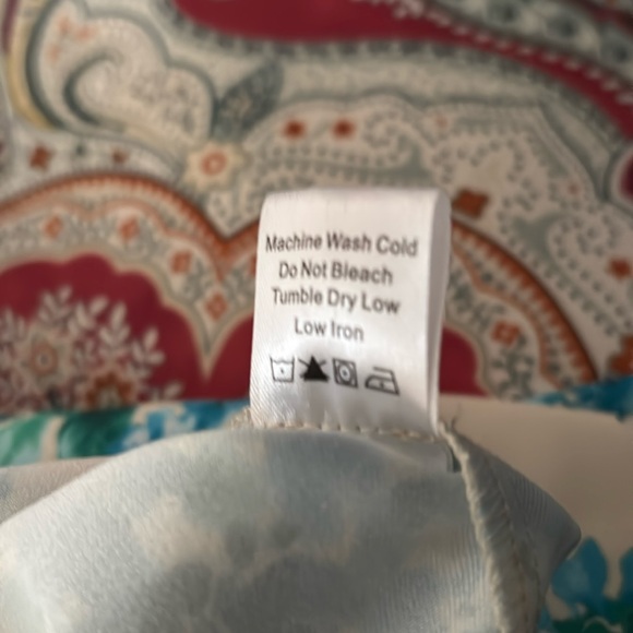 Floral Wide-Leg Pants - Picture 5 of 6